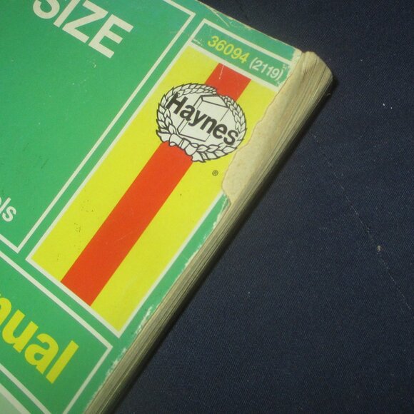 Ford Full-sized Vans 1992-1995 Haynes Automotive Repair Manual - Picture 4 of 5